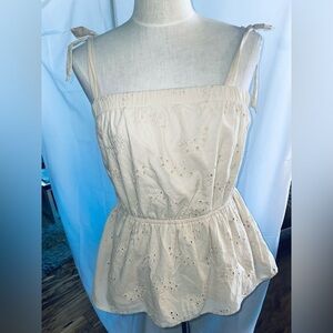 Maurice’s Ivory Eyelet Summer top size M cotton